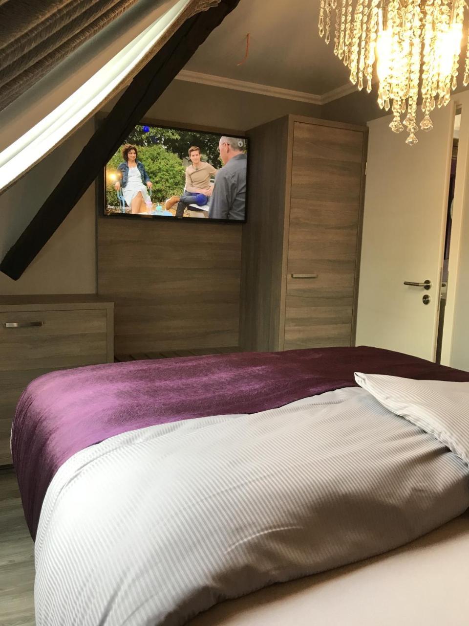 Apartmenthaus Burgenheimat In Rhens Bei Koblenz Eksteriør billede