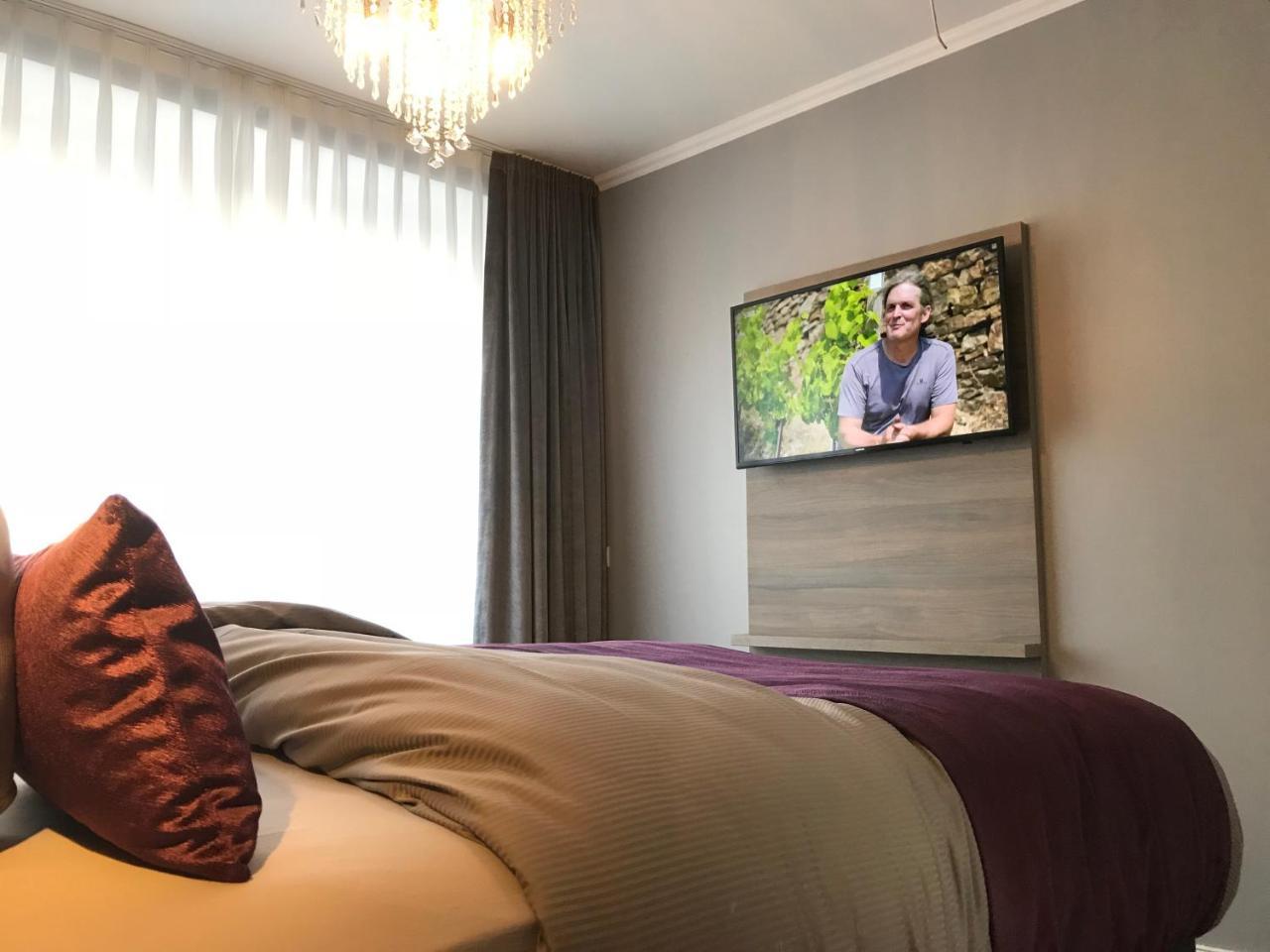 Apartmenthaus Burgenheimat In Rhens Bei Koblenz Eksteriør billede