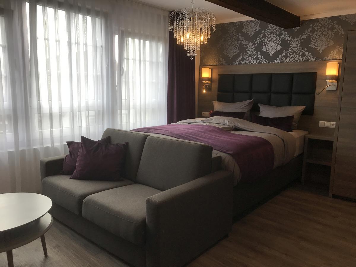 Apartmenthaus Burgenheimat In Rhens Bei Koblenz Eksteriør billede